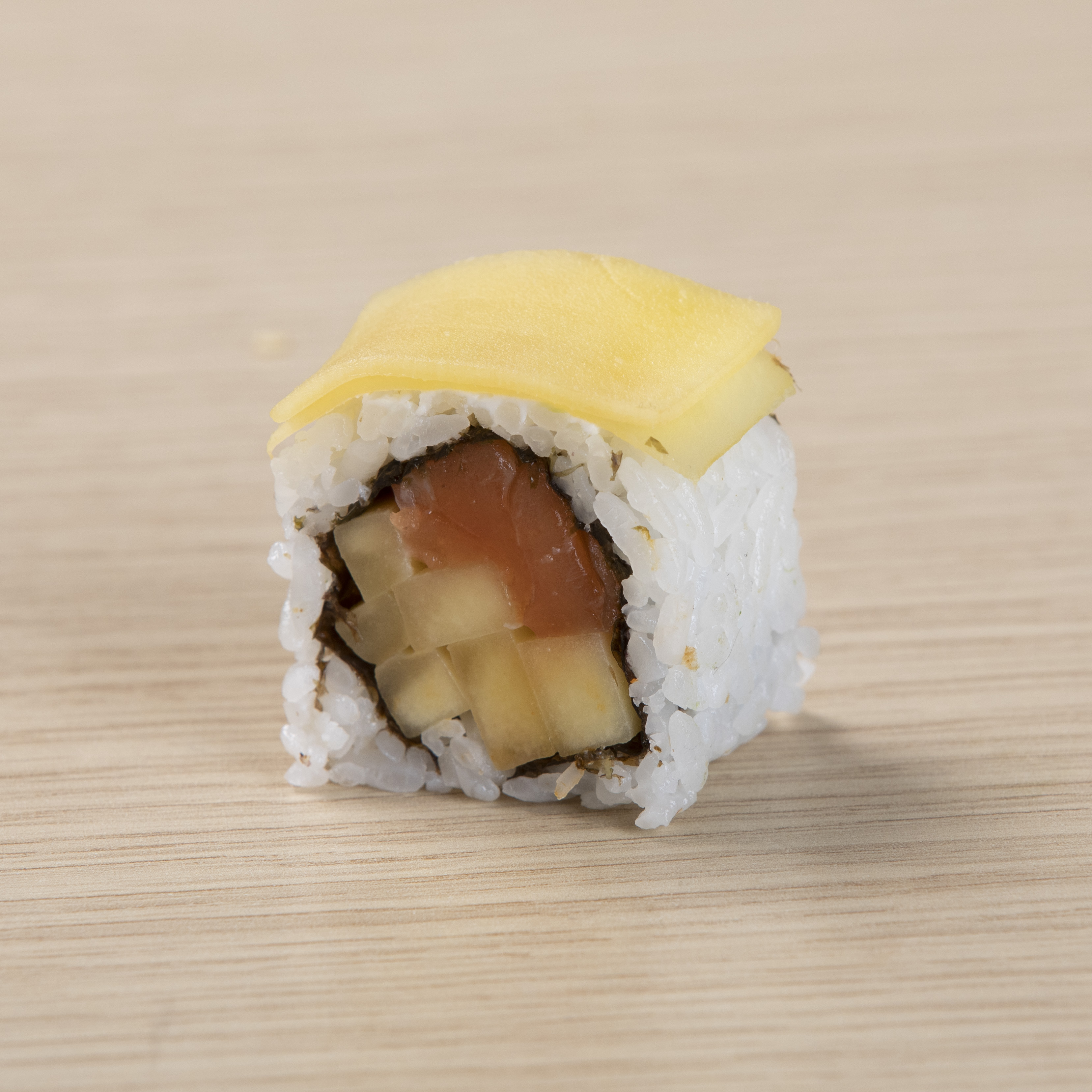 CALIFORNIA SAUMON MANGUE